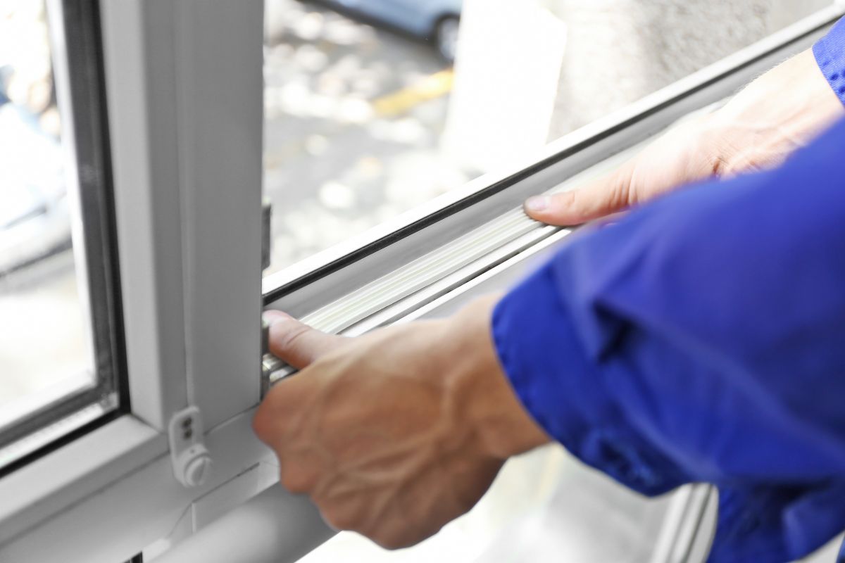 signs to replace windows